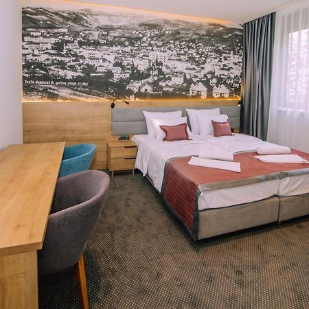 Hotel Salis Τούζλα Εξωτερικό φωτογραφία